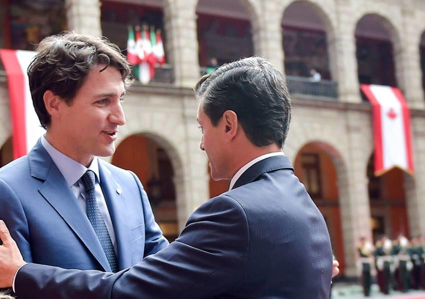 Enrique Peña y Justin Trudeau conversan sobre TLCAN y aranceles de EU