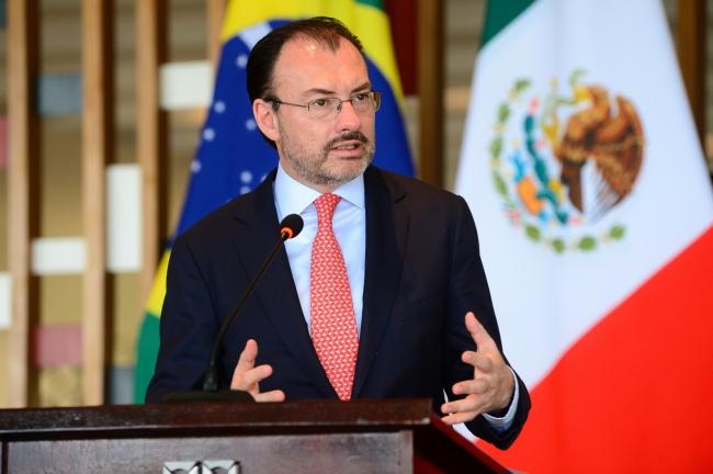 México condena conducta racista frente a su consulado en Nueva York