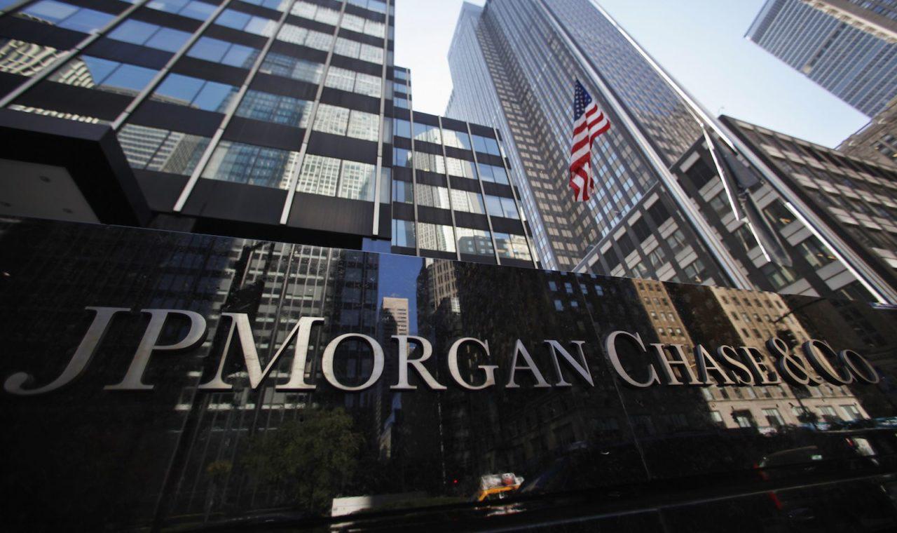 bancos, Torturar a México con el TLCAN es equivocado: JP Morgan