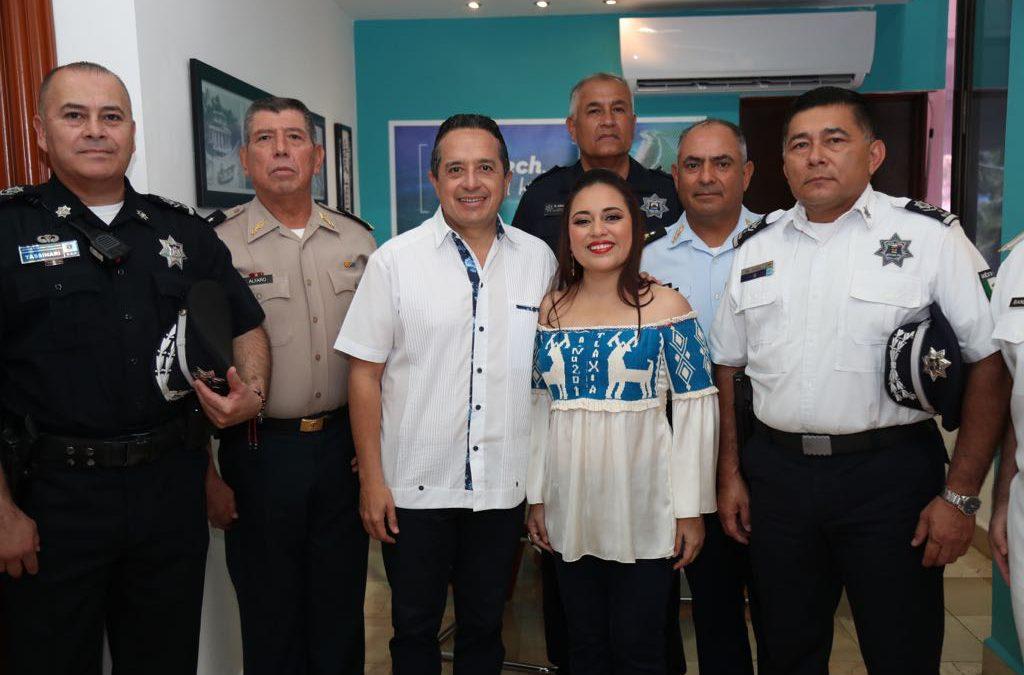 Entregan patrullas en Cozumel para combatir la inseguridad