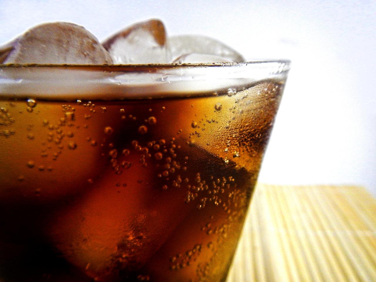 Coca-Cola lanzará, por primera vez en su historia, una bebida con alcohol