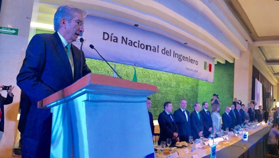 Construcción del NAIM debe continuar; hay mucho en juego: Ruiz Esparza