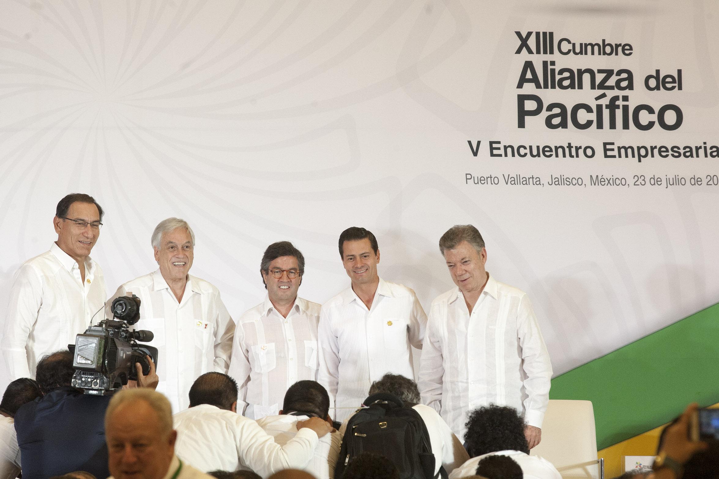 Alianza del Pacífico y Mercosur refrendan compromiso en libre comercio