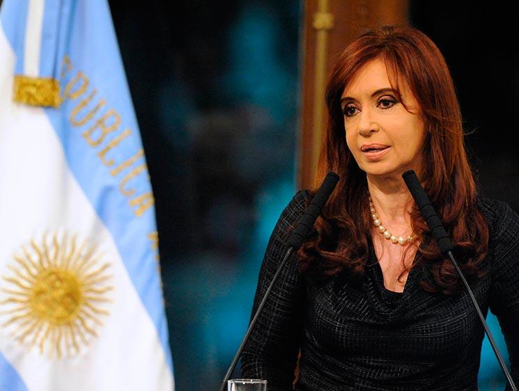 Procesan a Cristina Fernández, ex presidenta de Argentina por caso Coimas