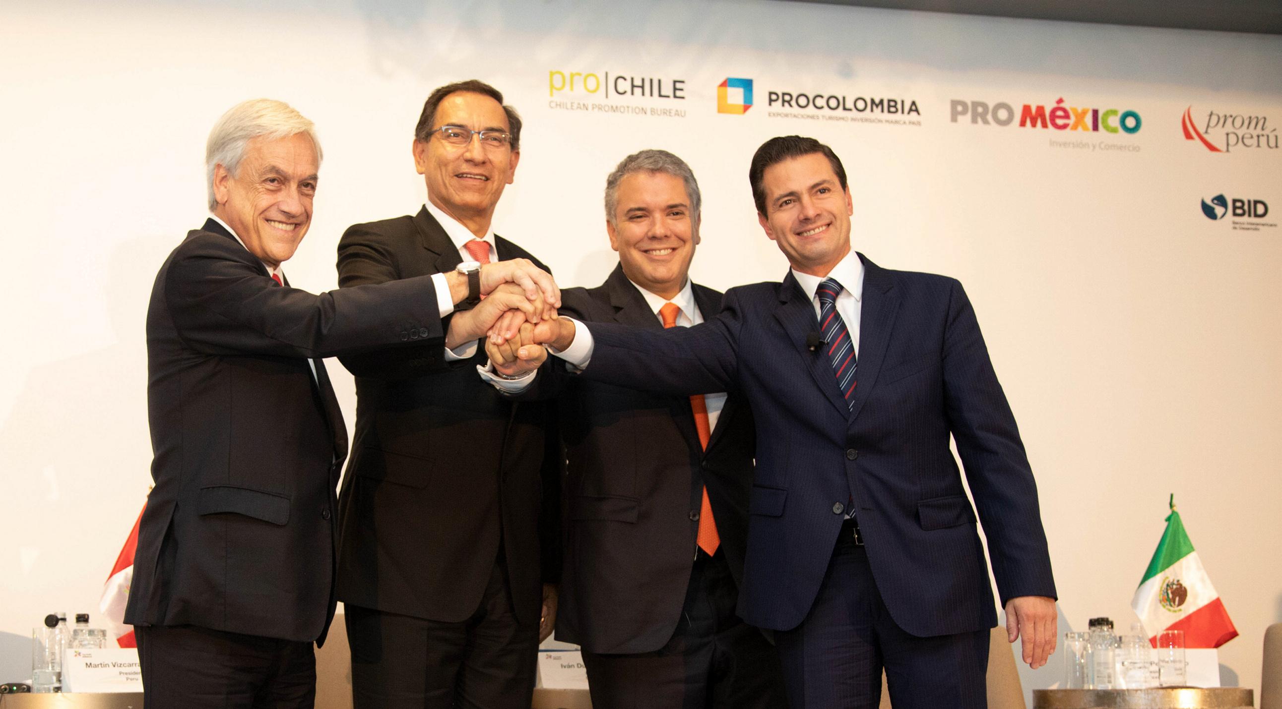 Debe libre comercio beneficiar a pymes y emprendedores: Peña Nieto
