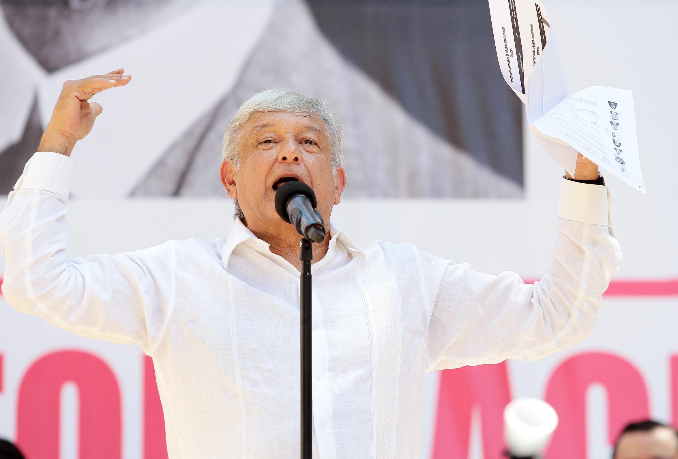 López Obrador se reunirá con constructoras del NAIM