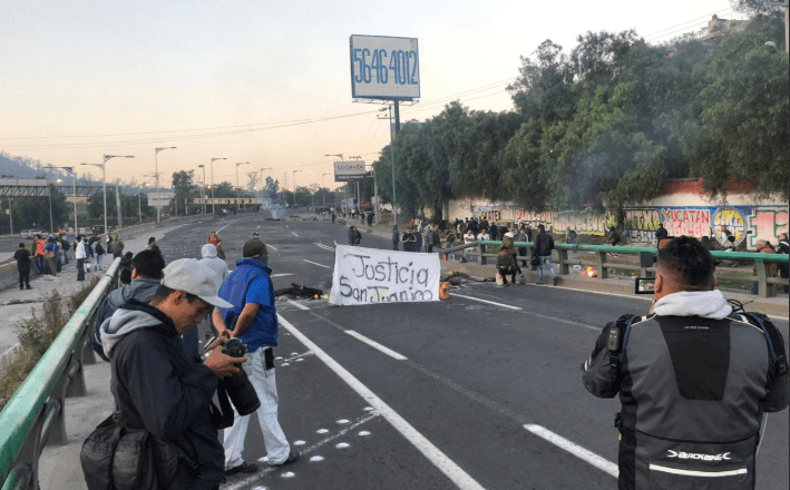 Pobladores de San Juanico bloquean la Autopista México-Pachuca