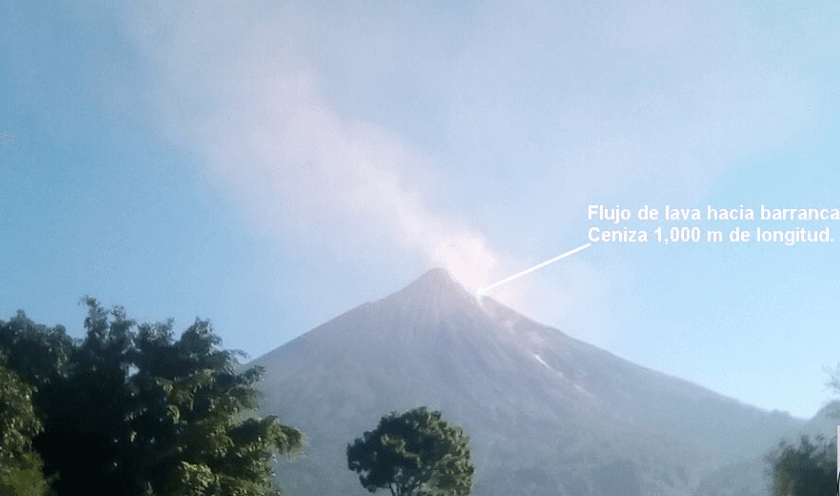 Volcán de Fuego entra nuevamente en fase de erupción