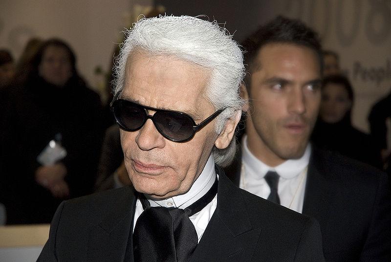 Muere Karl Lagerfeld, el diseñador detrás del resurgimiento de Chanel