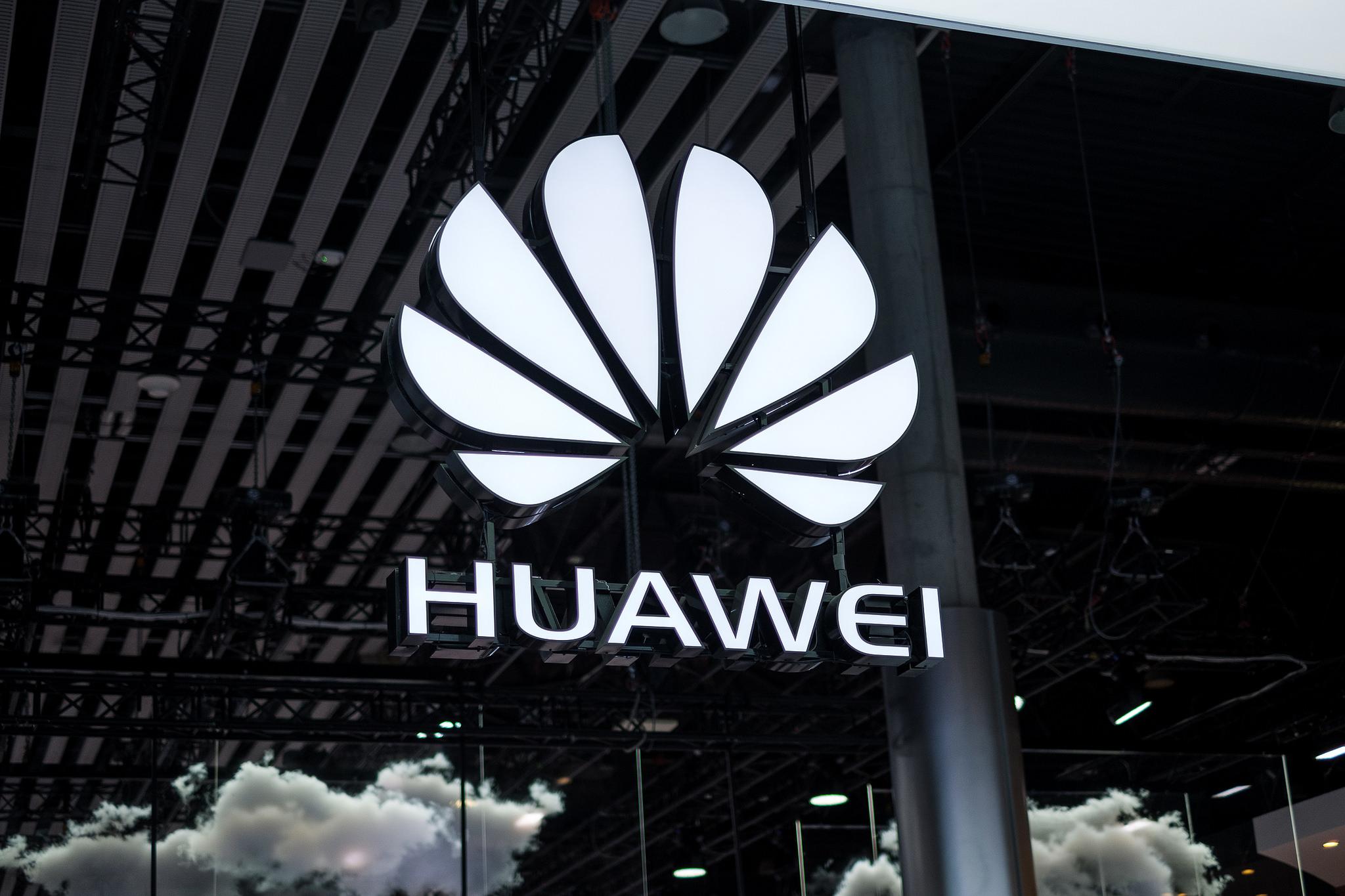 Huawei prepara demanda contra gobierno de EU