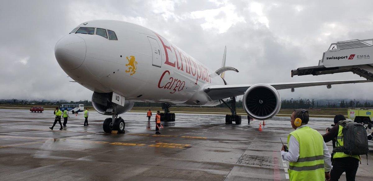 Mueren 157 tras caída de avión 737 en Etiopía