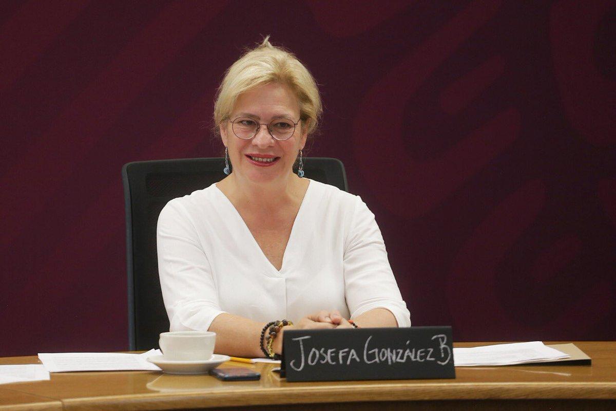 Renuncia Josefa González Blanco, secretaria de Medio Ambiente
