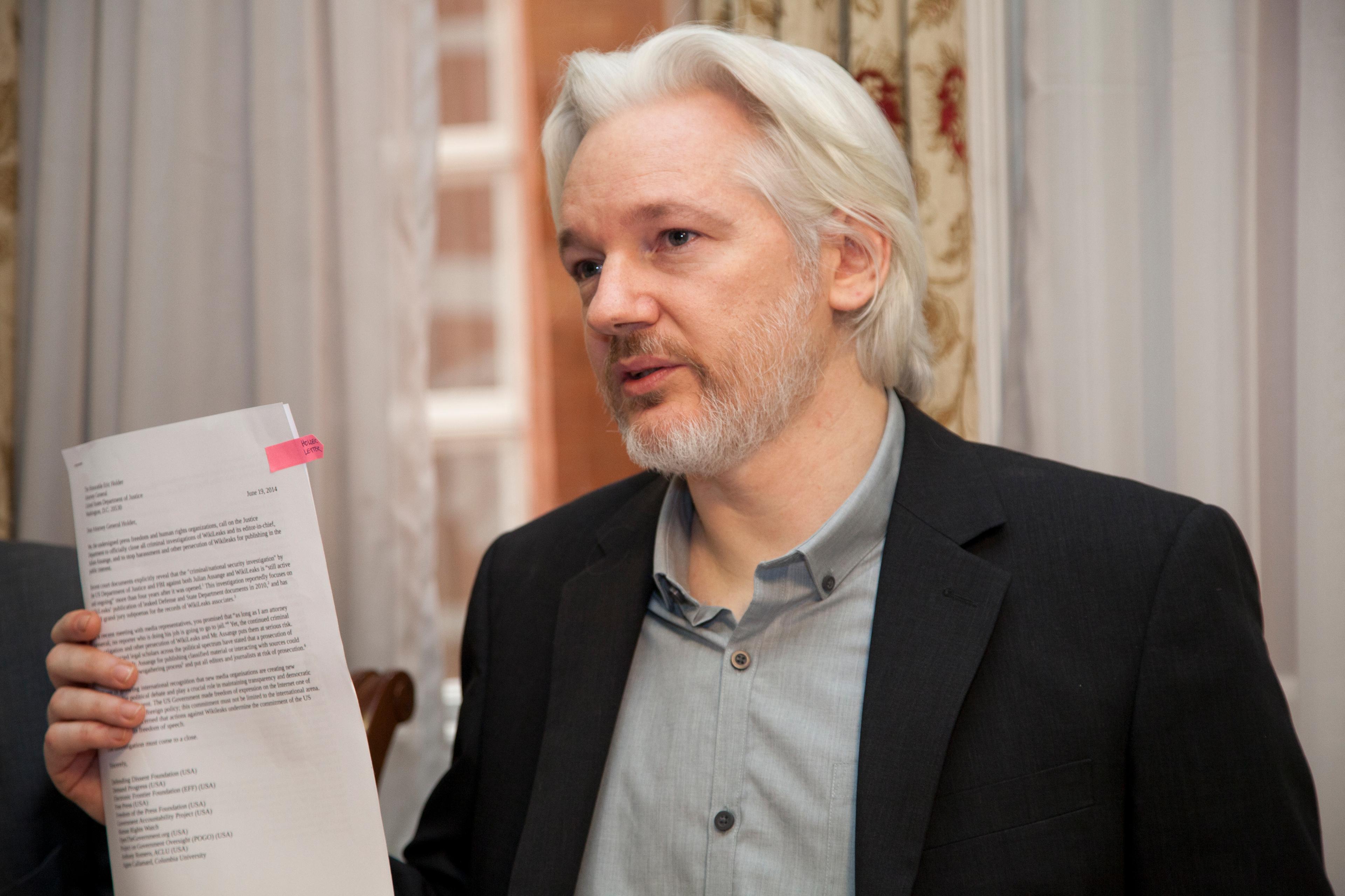 Solicita fiscalía de noruega la detención de Julian Assange por crímenes sexuales