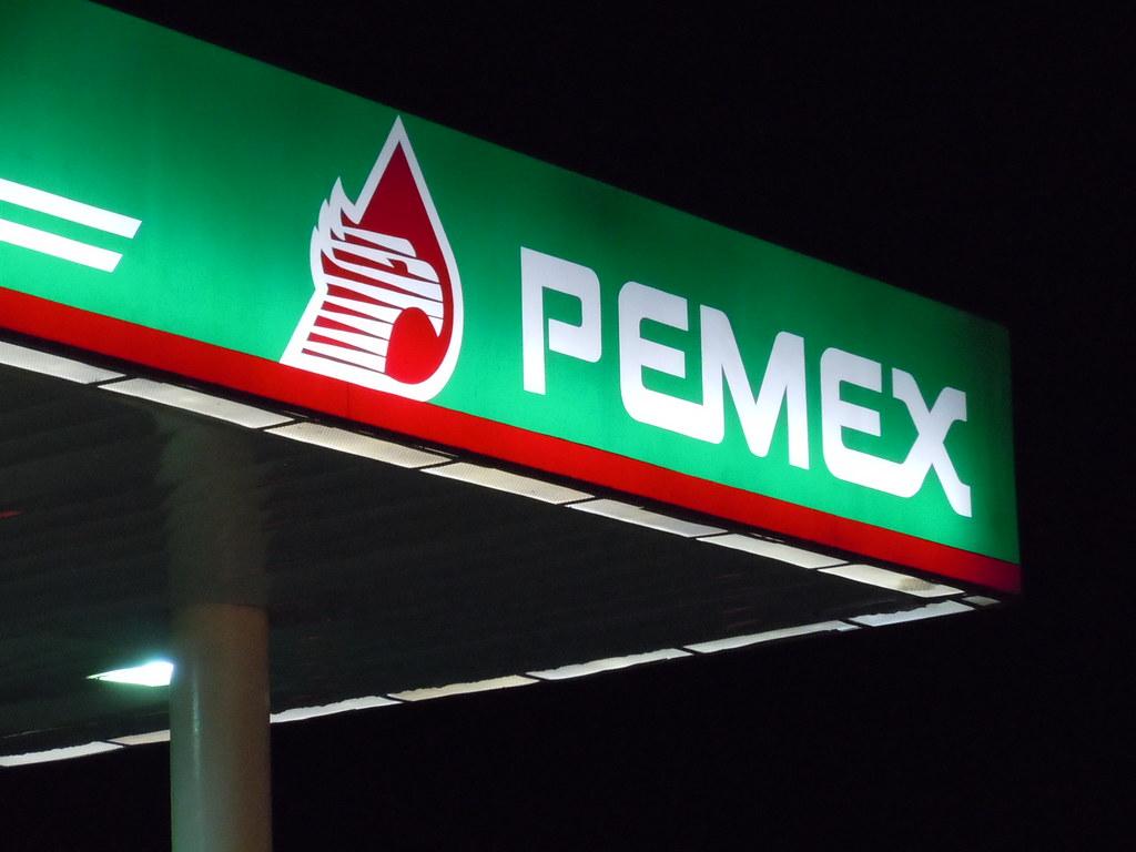 Bancos confían en desempeño de Pemex: AMLO