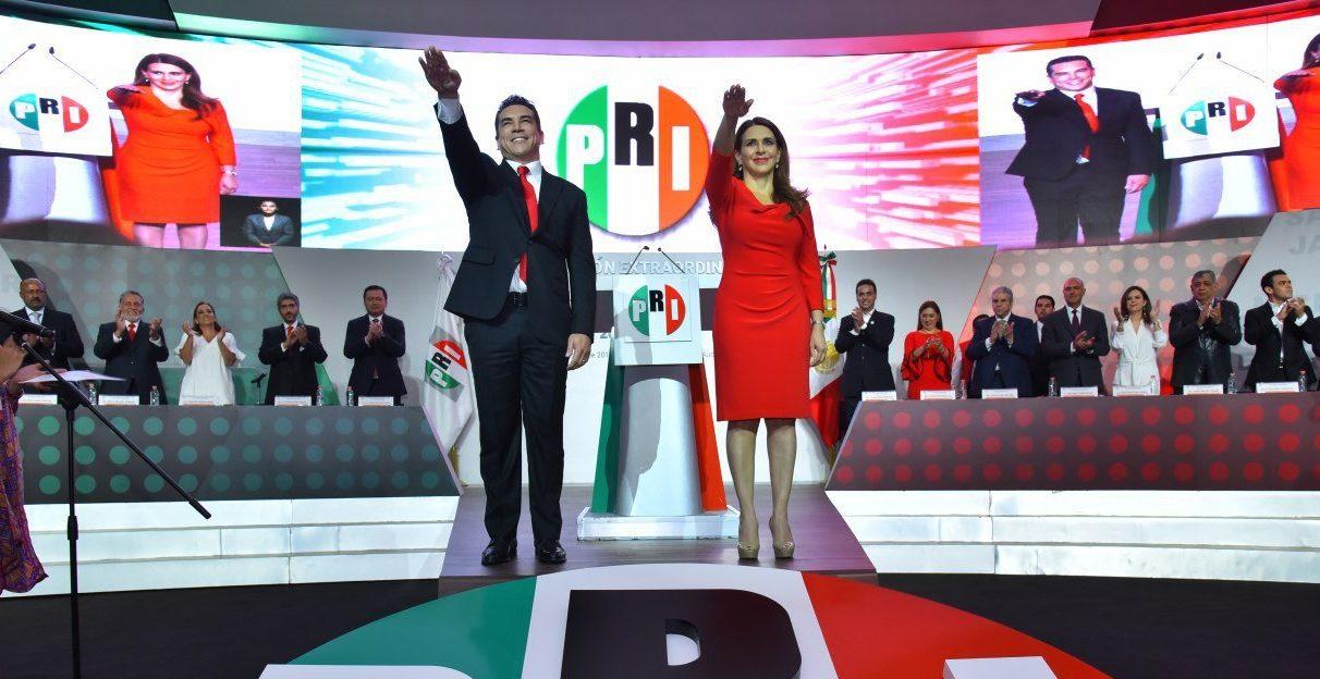 Alejandro Moreno toma protesta como presidente nacional del PRI