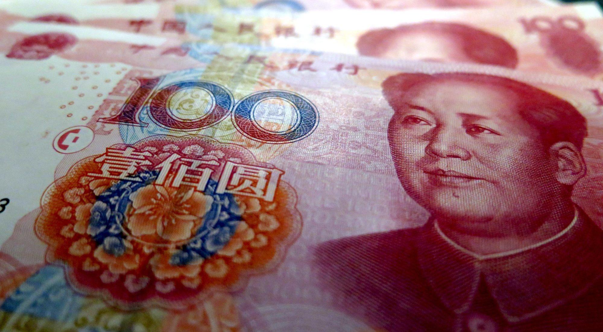 China advierte sobre caos en mercados por acusaciones de manipulación del yuan