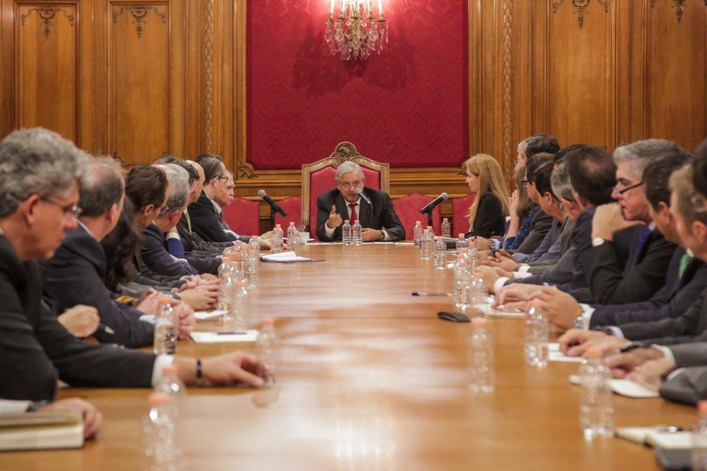 AMLO se reúne (de nuevo) con empresarios en Palacio Nacional