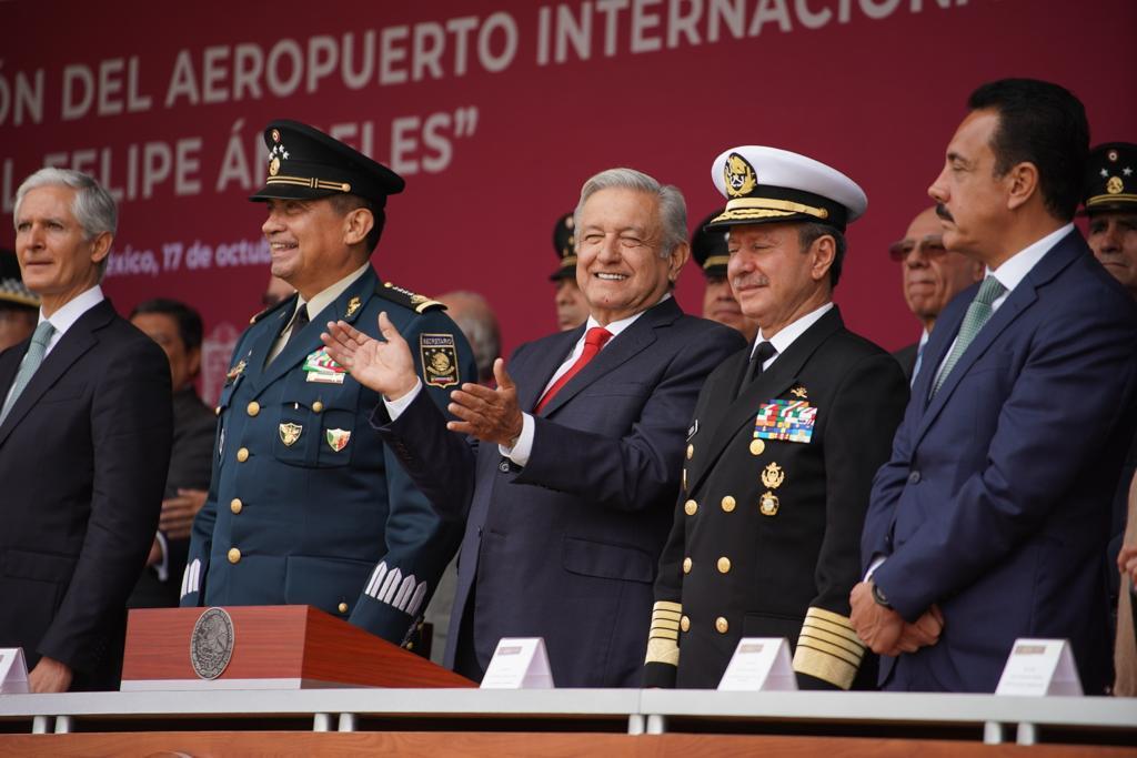 Pretende AMLO inaugurar aeropuerto de Santa Lucía en marzo de 2022