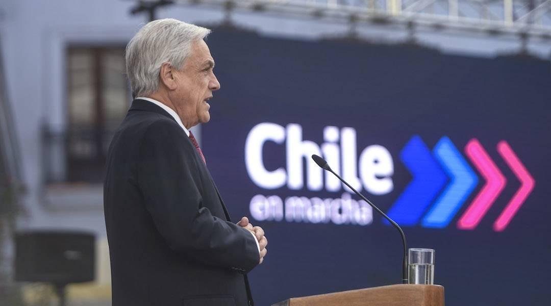 Presidente de Chile pide renuncia de todo su gabinete tras mega marcha