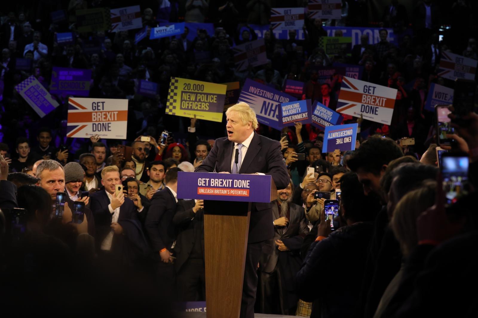 Sondeos apuntan a una victoria decisiva para Boris Johnson en elecciones de Reino Unido