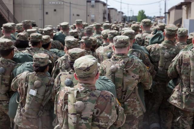 Legisladores de Iraq apoyan moción para expulsar a tropas estadounidenses
