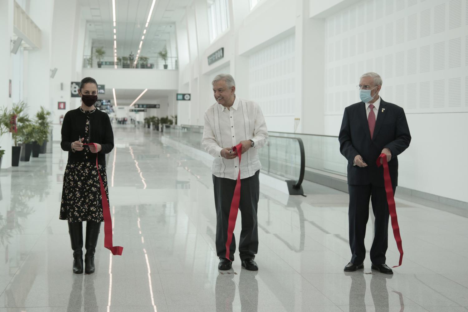 Inauguran ampliación de Terminal 2 del AICM