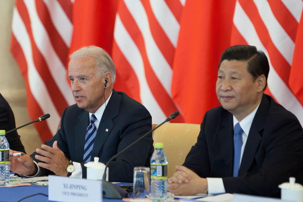 China, Biden descarta "cambios inmediatos" a relación comercial con China