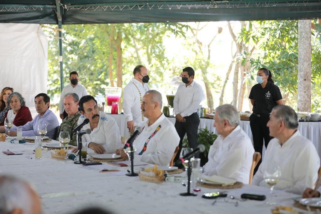 Omar Fayad, gobernador de Hidalgo, es el nuevo presidente de Conago