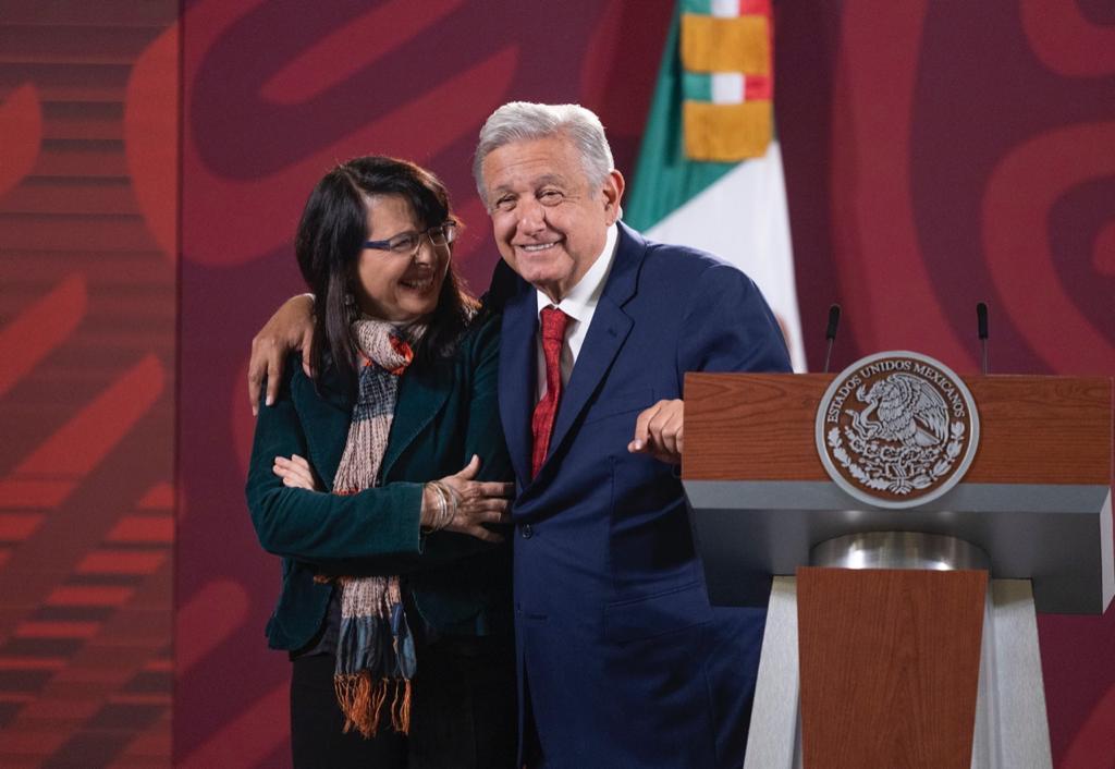 María Elena Álvarez Buylla y Andrés Manuel López Obrador / @ElenaBuylla